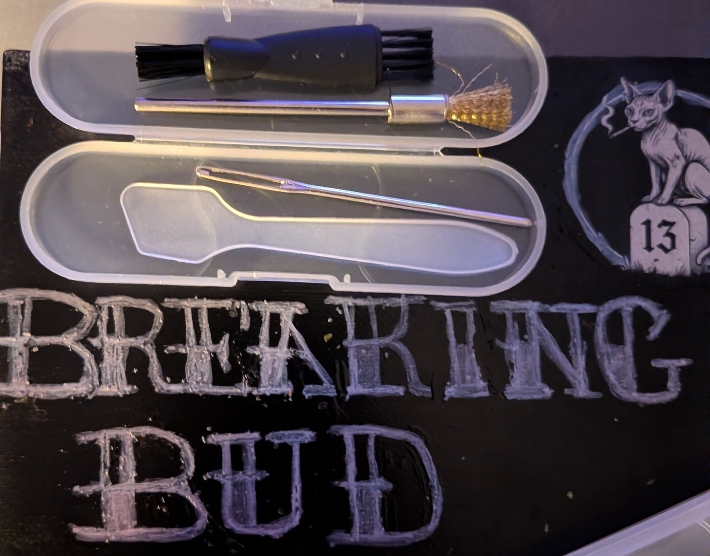 Grinder cleaning kits